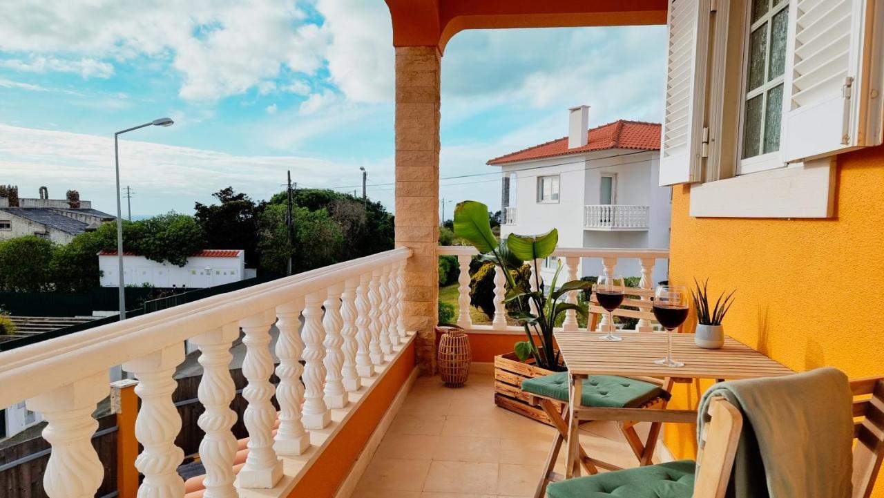 Tika Surf Camp Ericeira Hotel Carvoeira Exterior photo